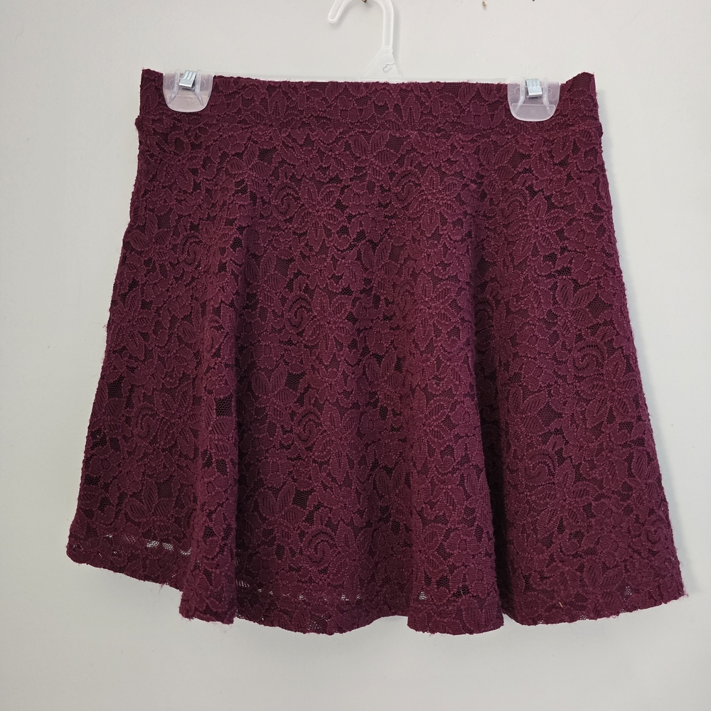 🌟 Forever 21 Red Lace Skater Skirt